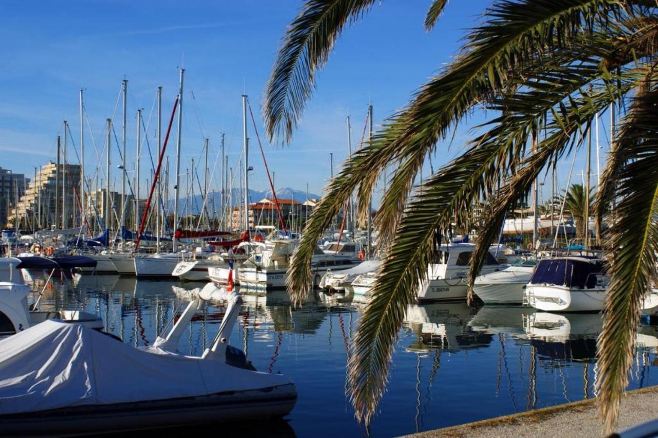 Voilier A Quai Au Calme Hotel Canet-en-Roussillon Ngoại thất bức ảnh